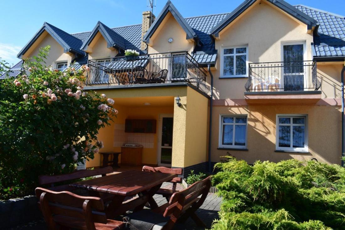 Hotel U Rybaka Jezierzany Esterno foto
